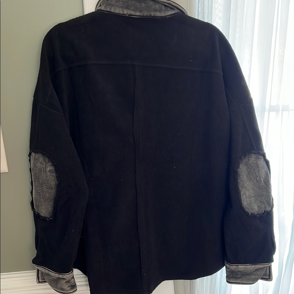 She + Sky NWOT black/gray Shacket w front and side pockets. Some Weight to it. - Picture 7 of 8